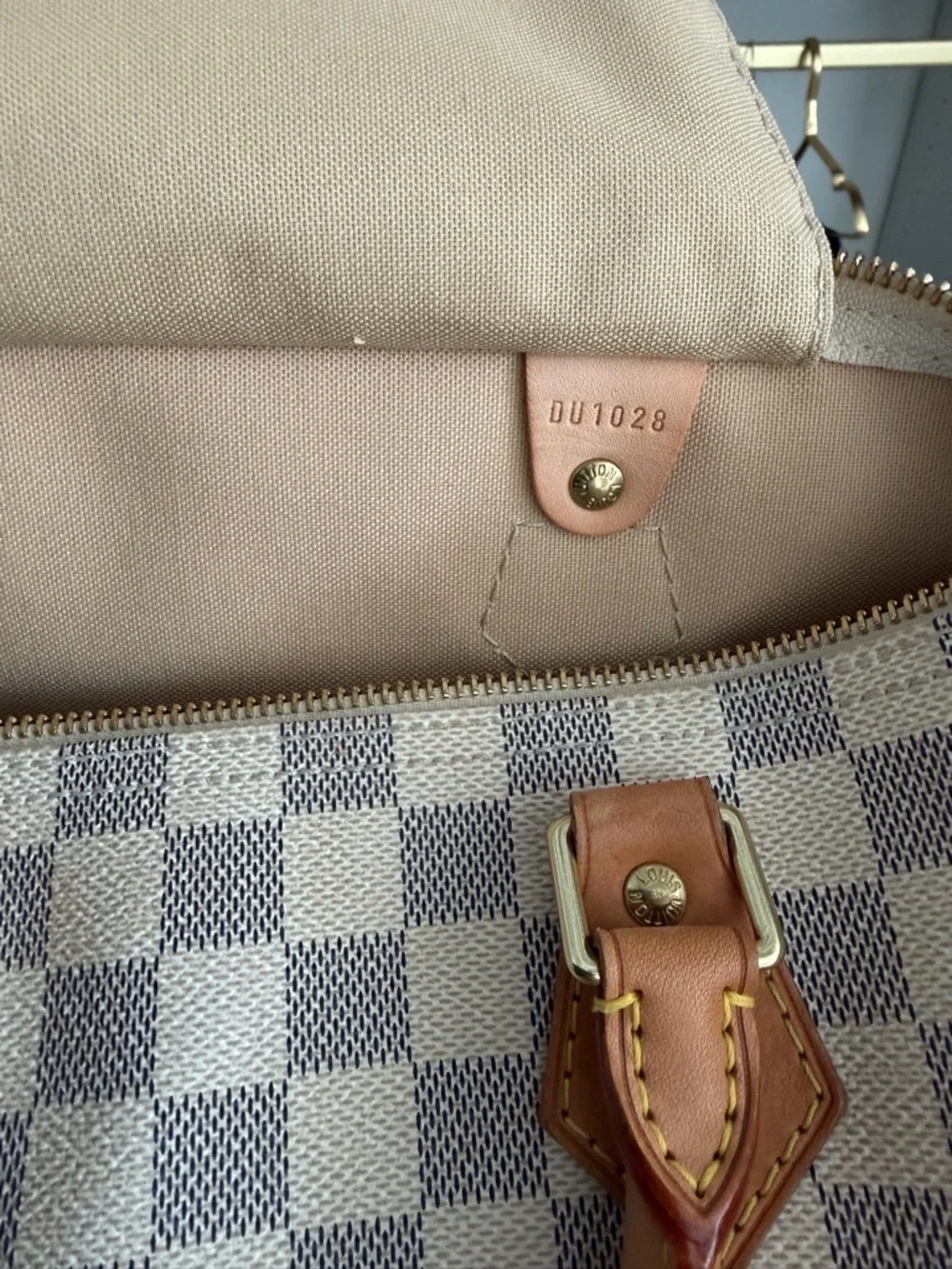 Louis Vuitton Damier Azur speedy 30 in Beige and Tan - Picture 9 of 16
